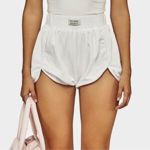 MY MUM MADE IT High Elastic Waist
Dolphin Shorts - White M